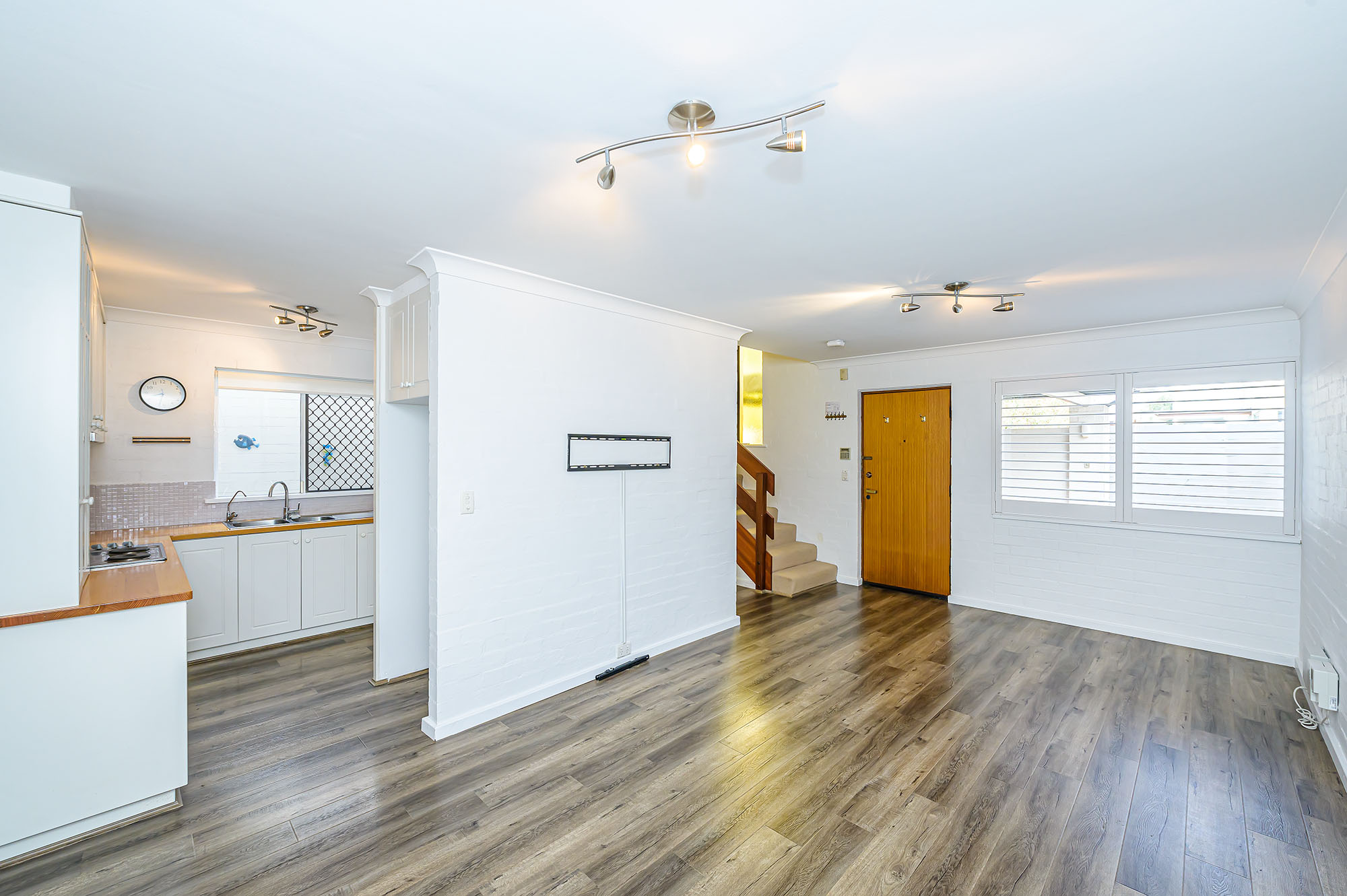 2/8 YORK STREET, SOUTH PERTH, 6151