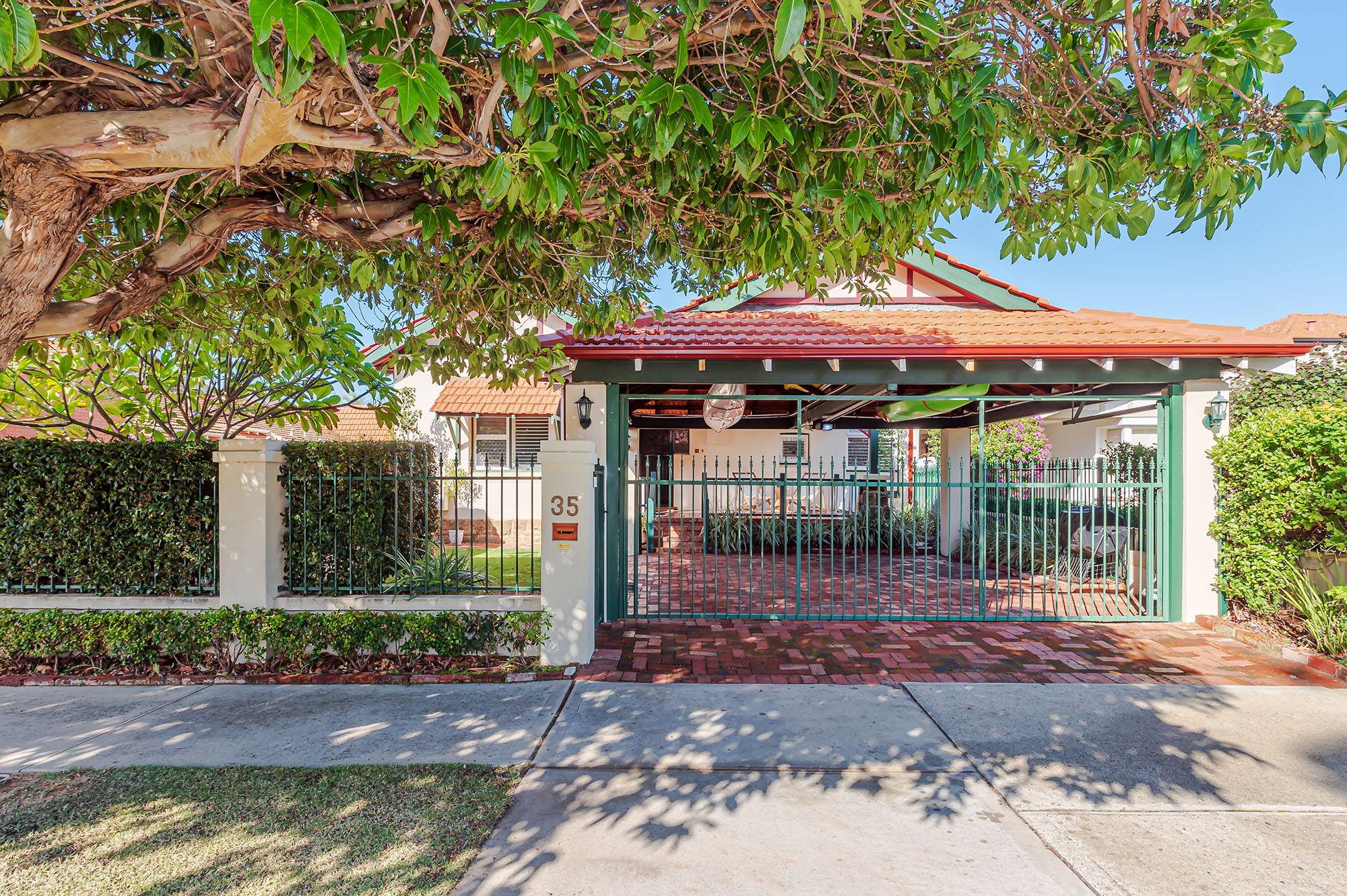 35 RENWICK ST, SOUTH PERTH, 6151