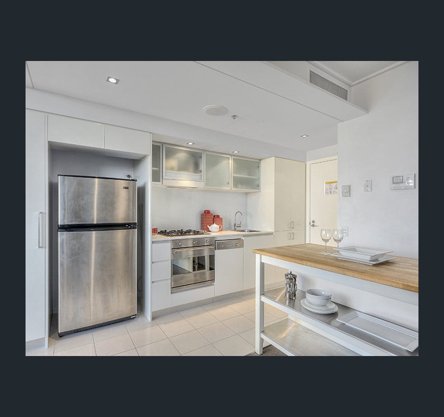 135/30 MACROSSAN STREET, BRISBANE CITY, 4000