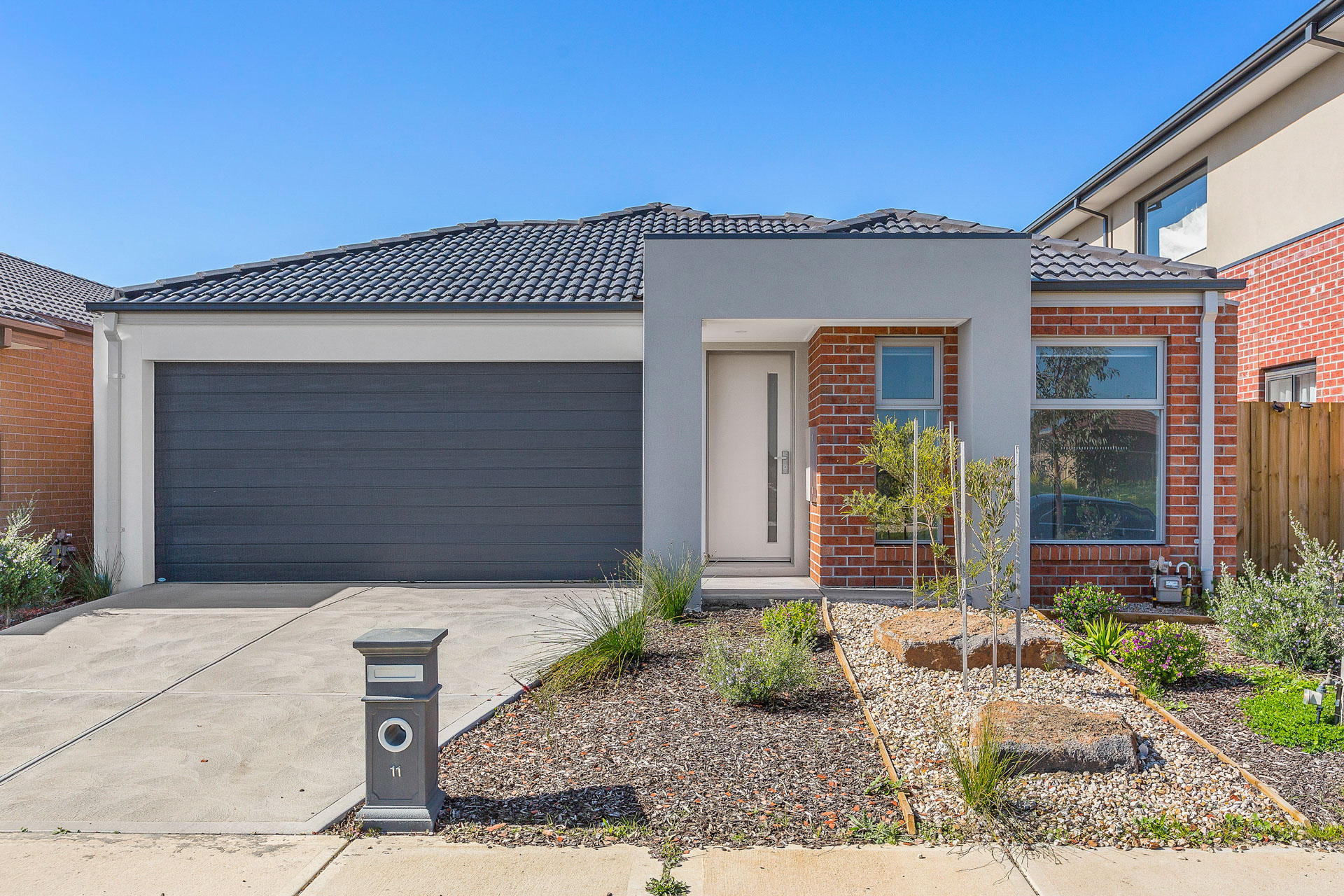 11 MOREE ROAD, POINT COOK, 3030