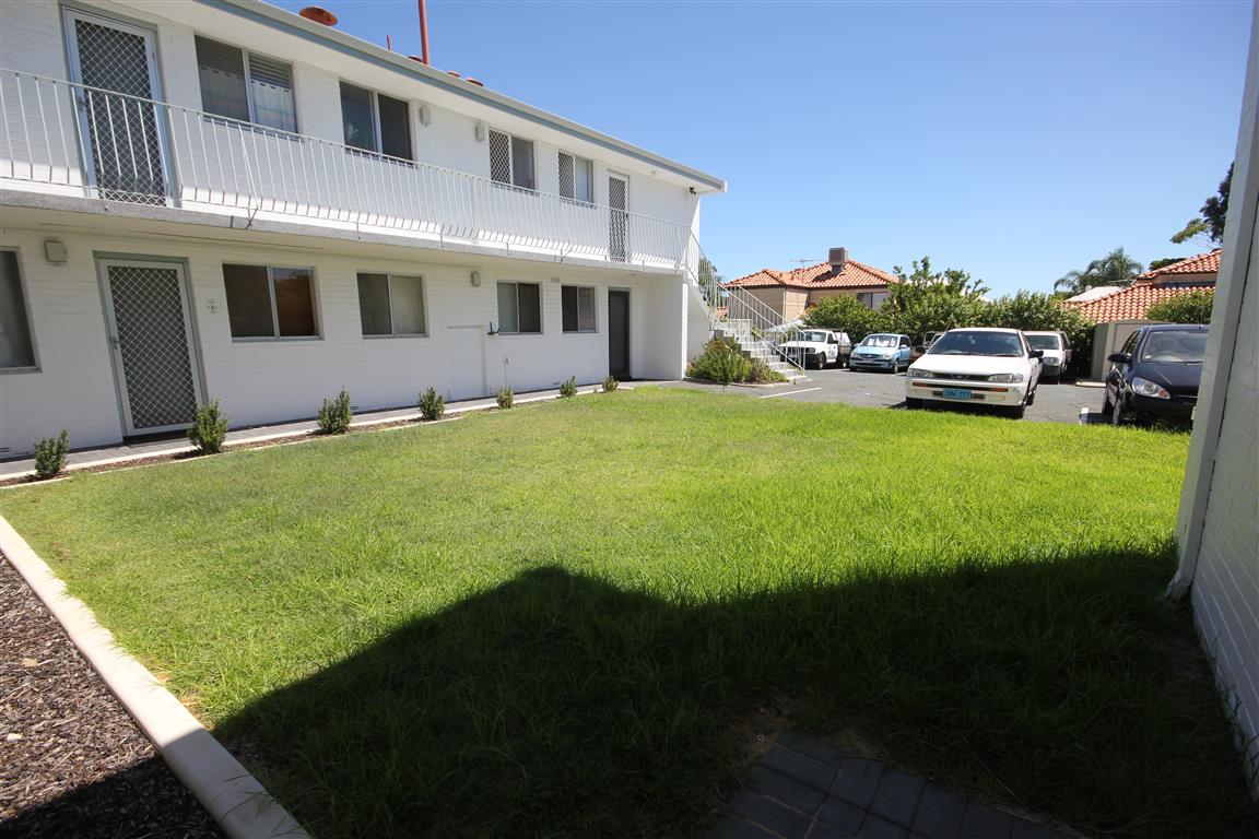 6/42 HAMPDEN STREET, SOUTH PERTH, 6151