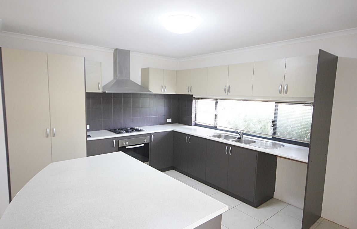 9 ZODIAC LOOP, ATWELL, 6164