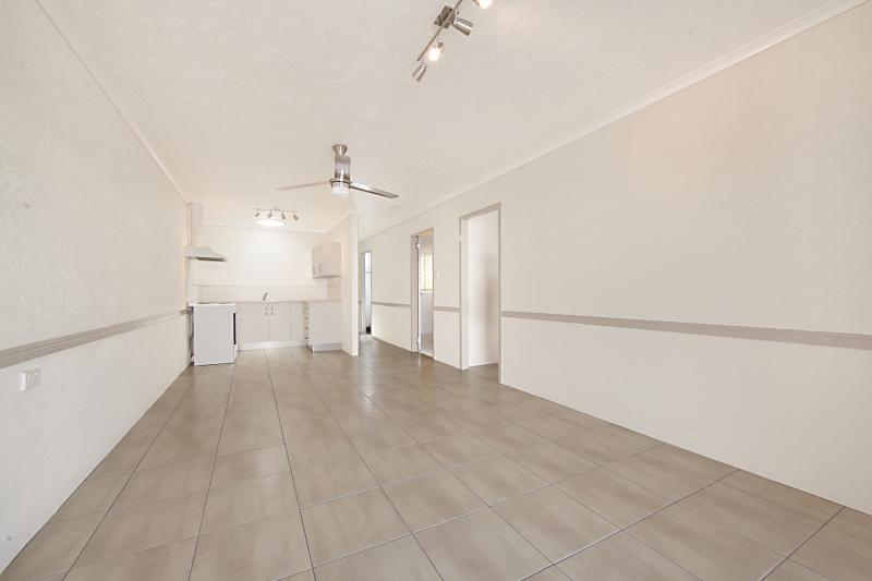 2/7 SEVENTH STREET, RAILWAY ESTATE, 4810