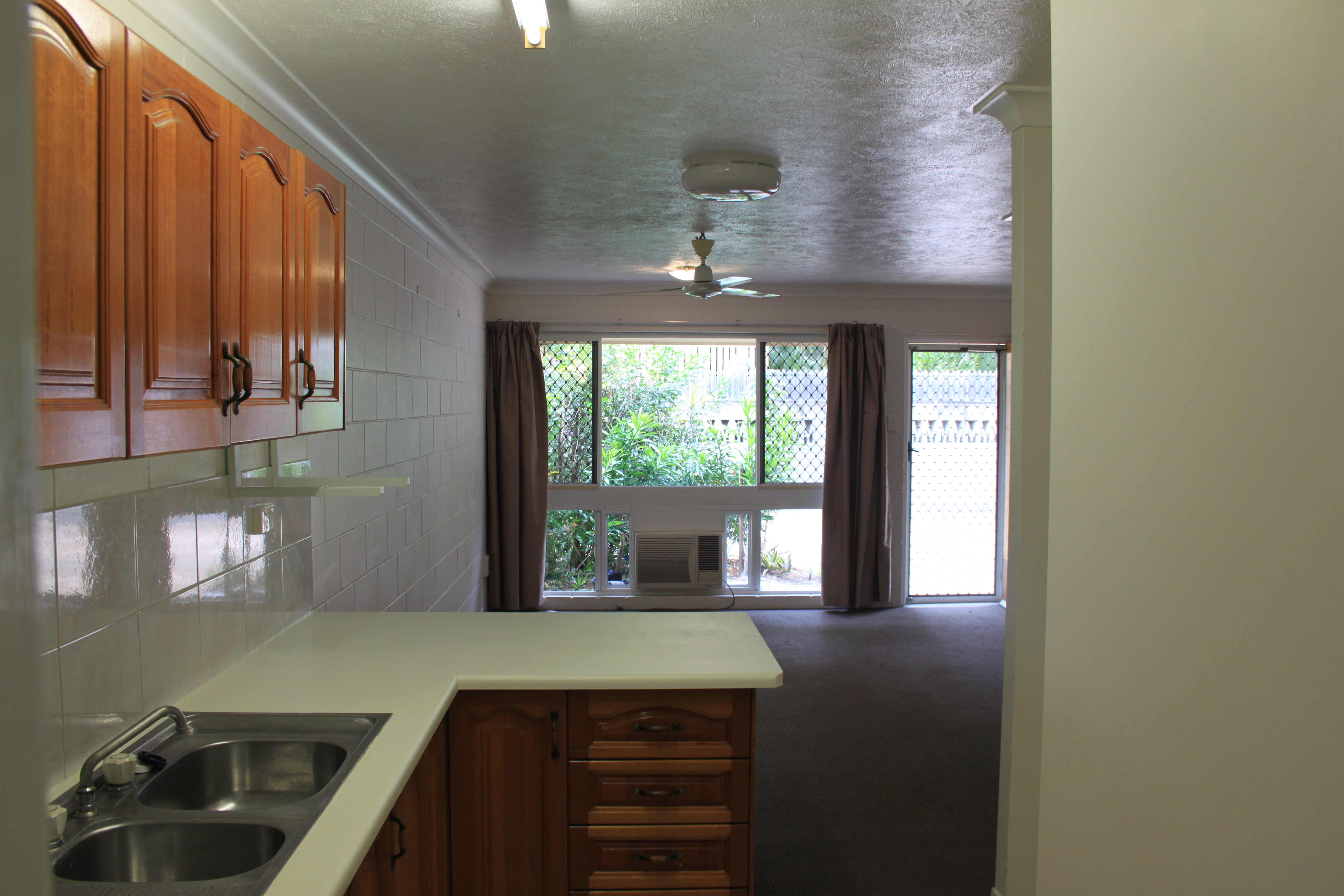 4/35 RALSTON STREET, WEST END, 4810