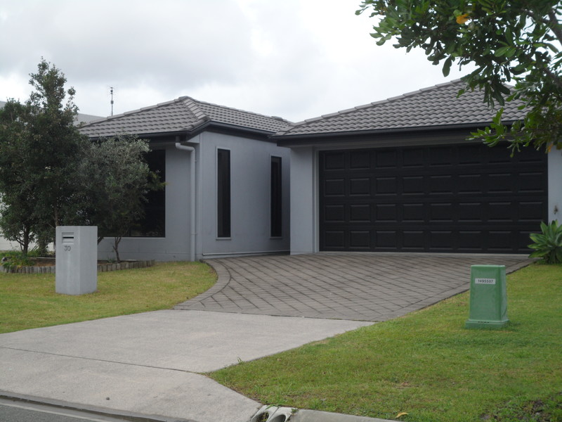 30 RIBBONWOOD STREET, SIPPY DOWNS, 4556