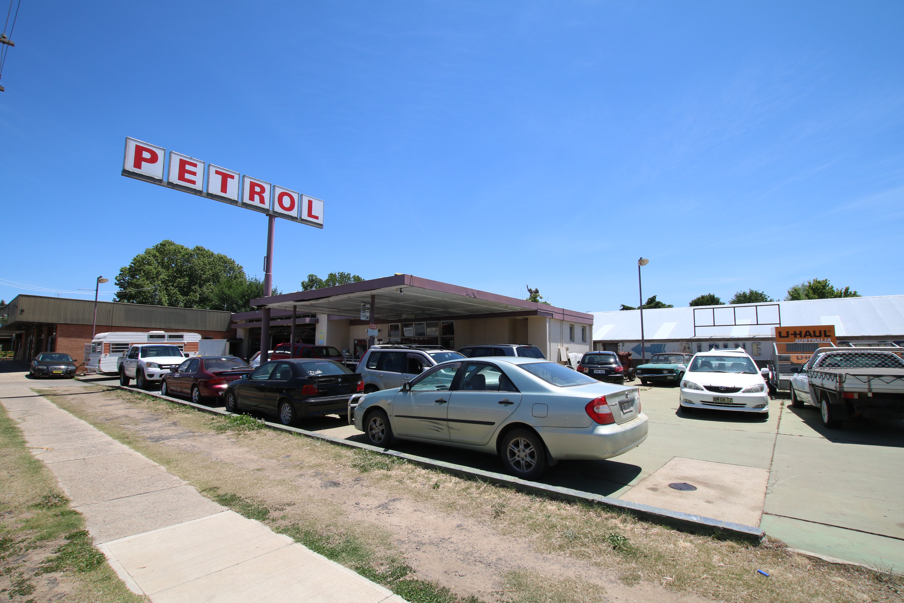 223 SHARP STREET, COOMA, 2630