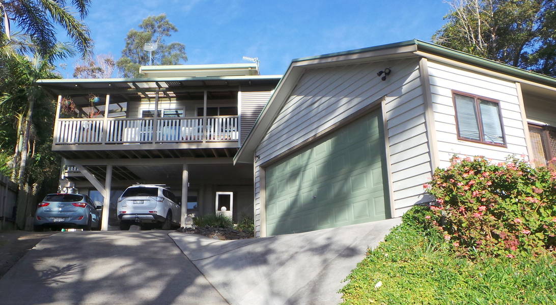10 YUMBOOL CL, FORRESTERS BEACH, 2260