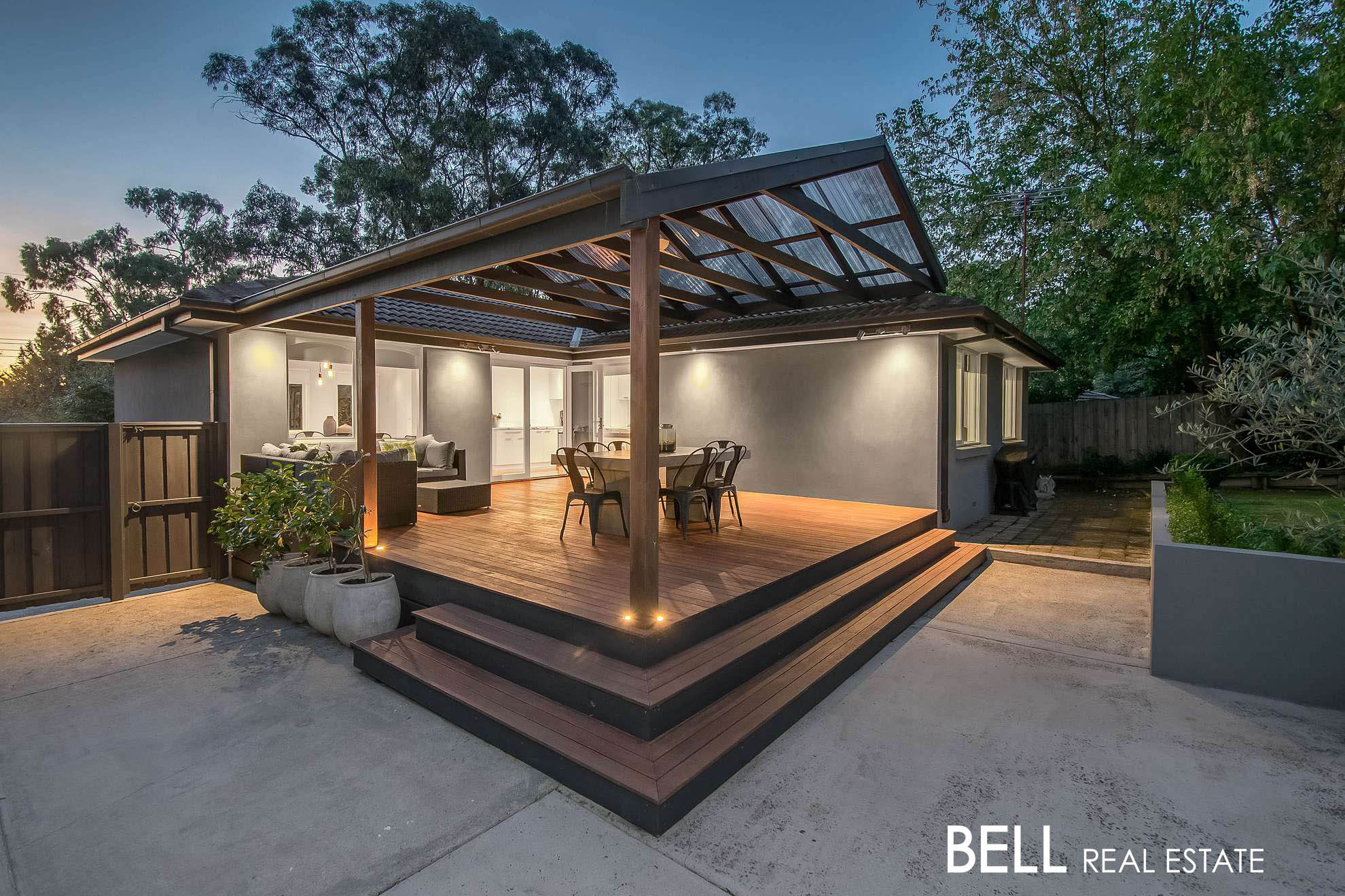 2 FERNDALE AVENUE, UPWEY, 3158