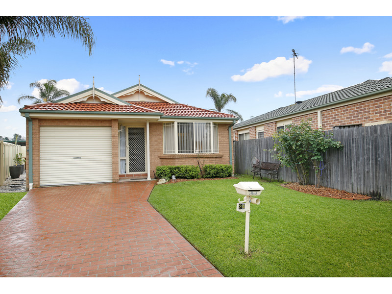 24 BETTONG PLACE, ST HELENS PARK, 2560