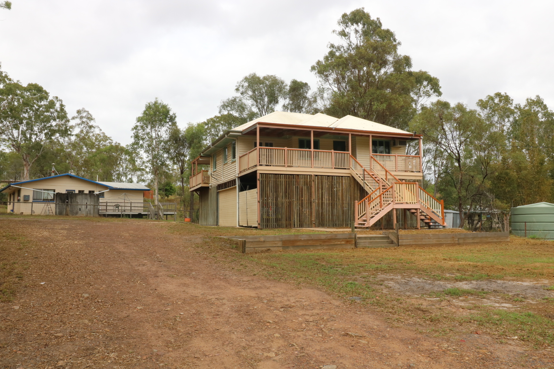 8 ANDERSEN ST, APPLE TREE CREEK, 4660