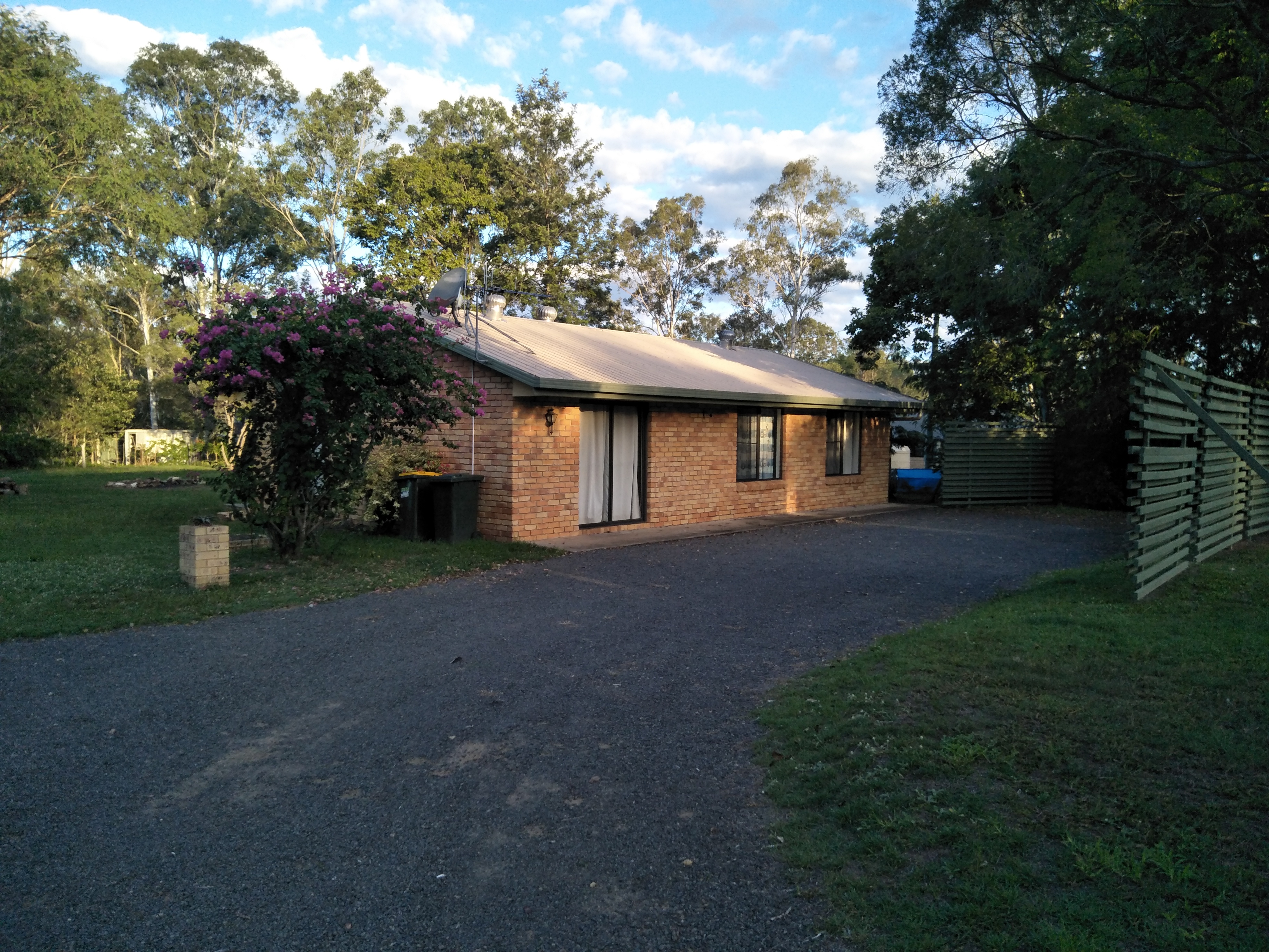 42-44 TYNDALL ST, APPLE TREE CREEK, 4660