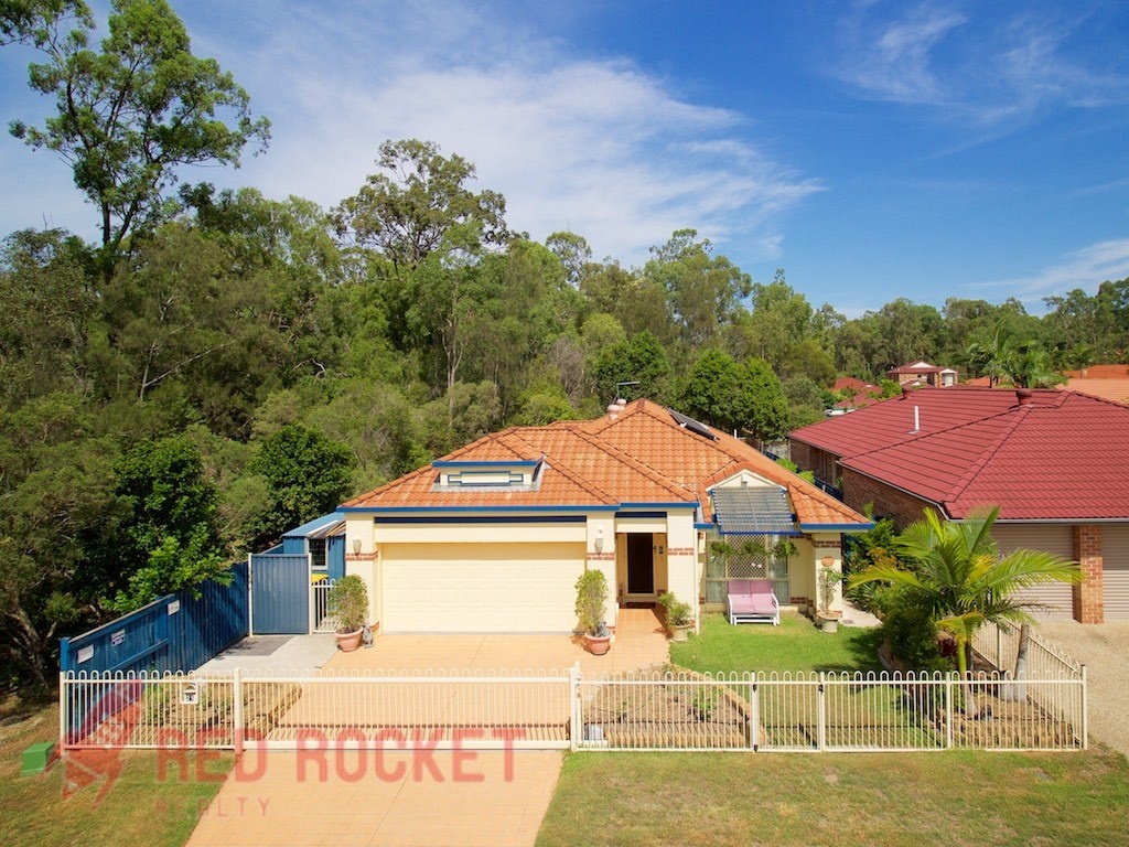 21 GLASSHOUSE CRESCENT, FOREST LAKE, 4078