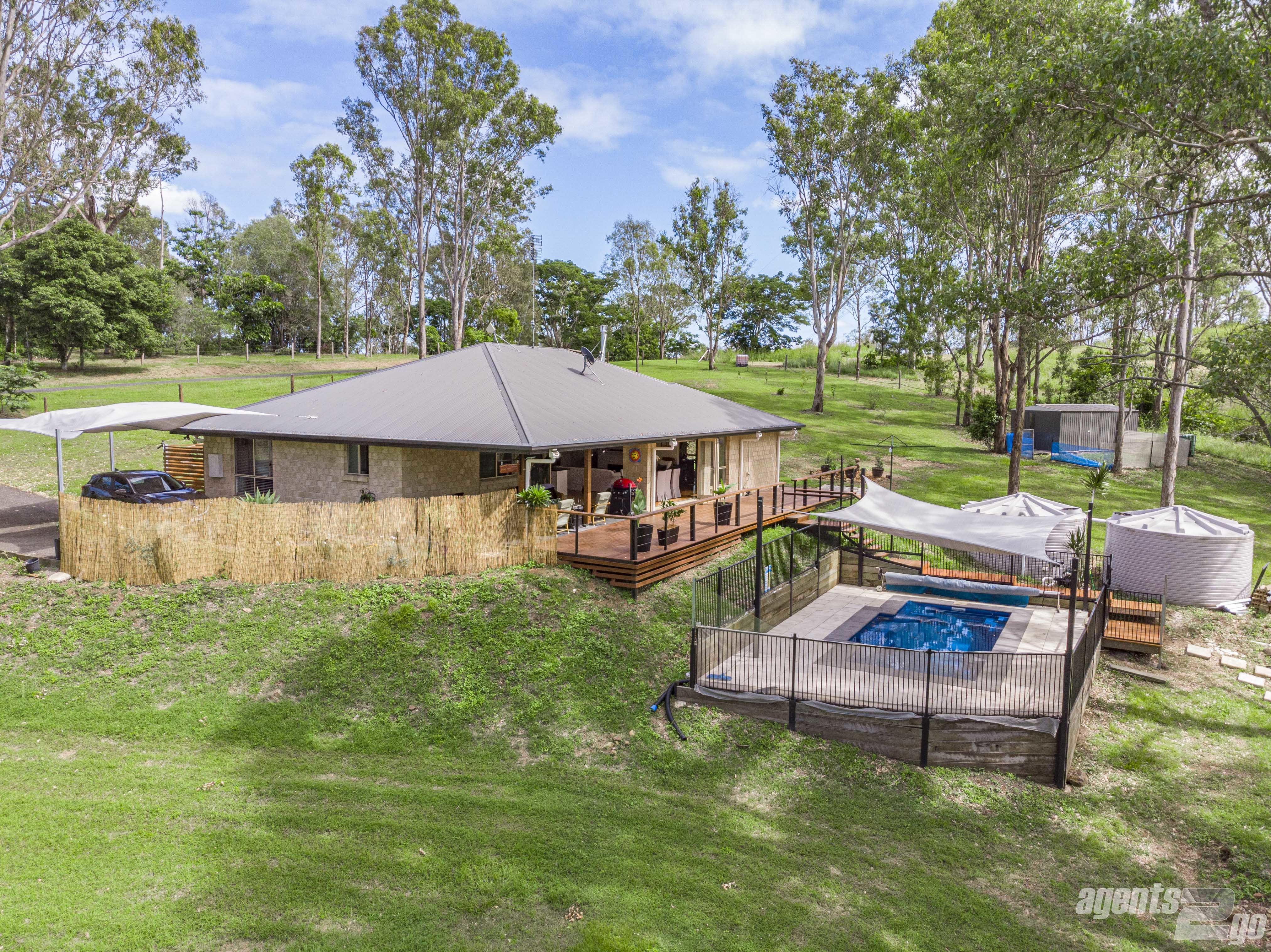 8 SUNRISE CIR, THE DAWN, 4570