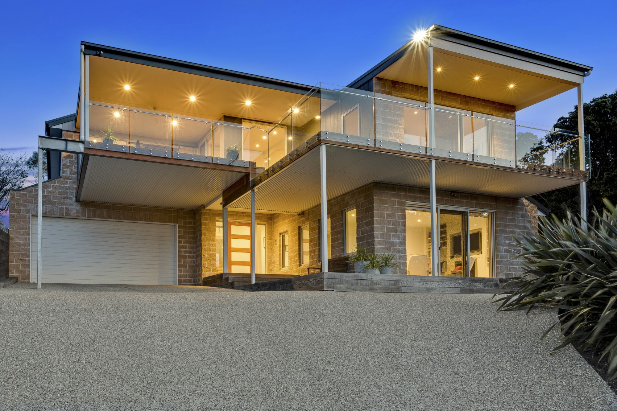 6 HOVE ROAD, ROSEBUD, 3939