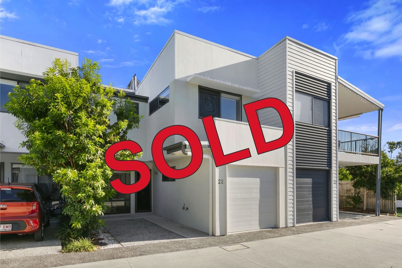 22/22 CAREEL CL, HELENSVALE, 4212