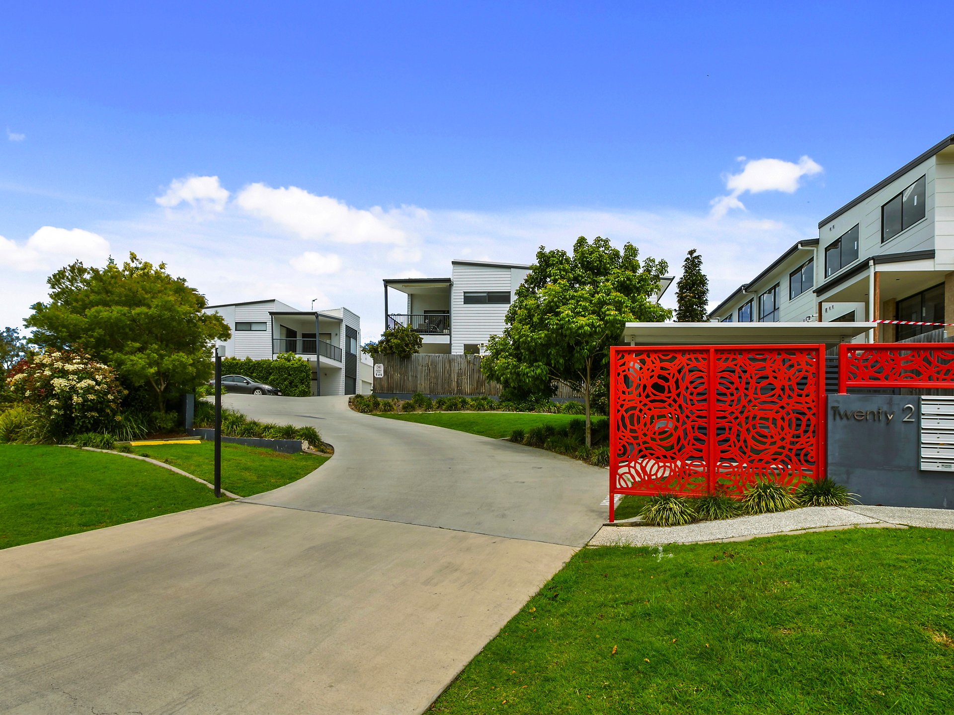 UNIT 1/22 CAREEL CL, HELENSVALE, 4212