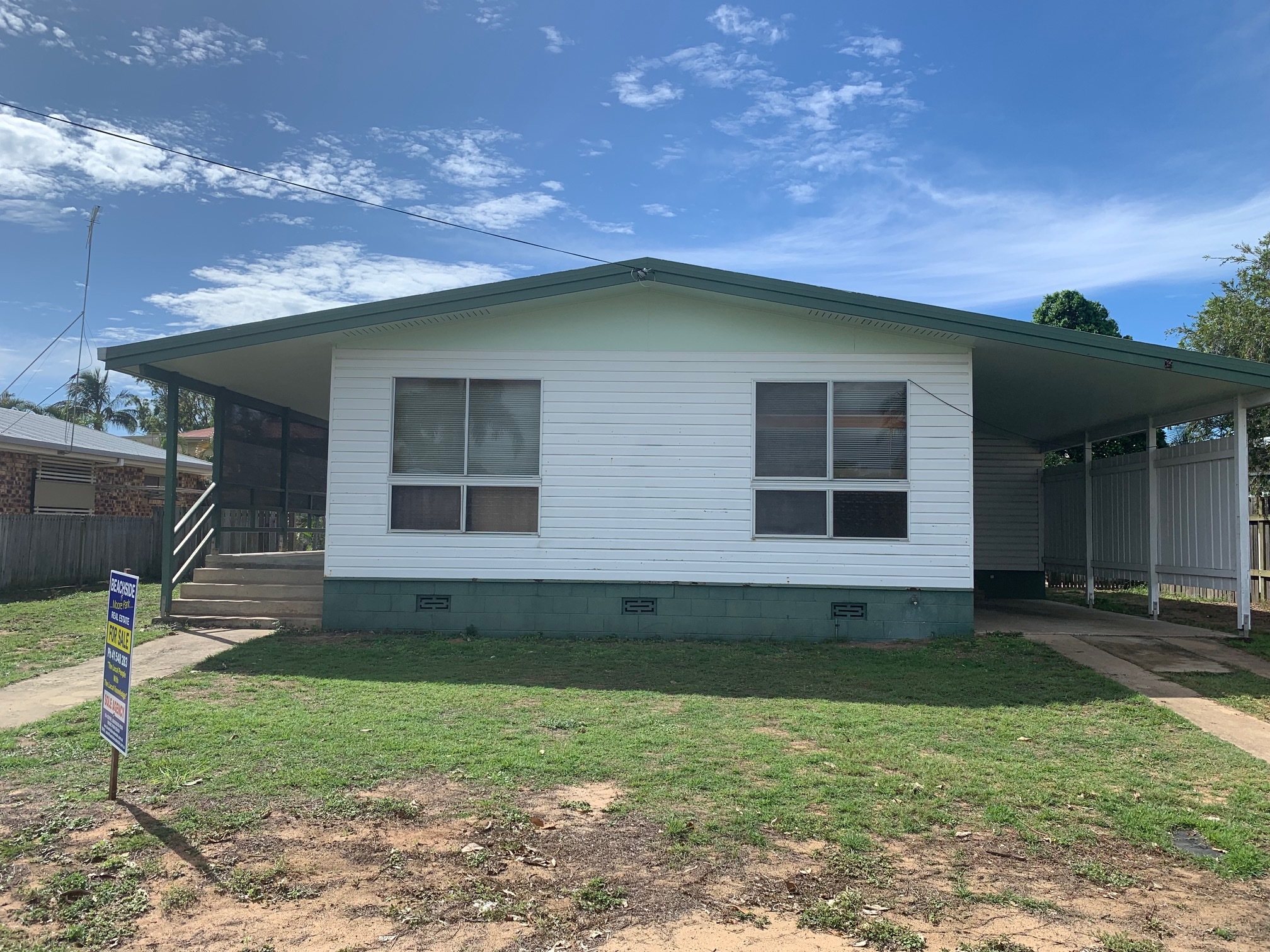 24 PALM CT, MOORE PARK BEACH, 4670