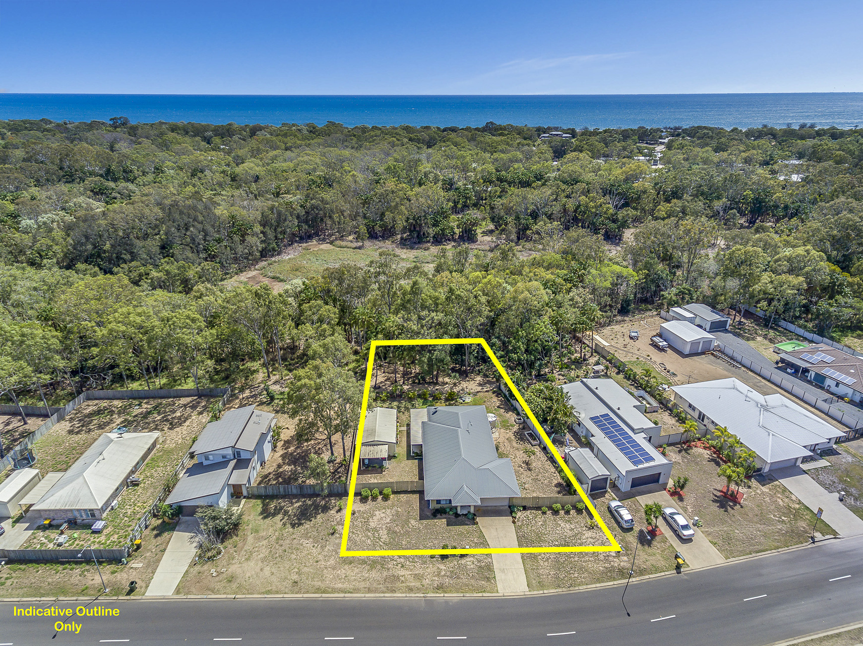 18 MALVERN DRIVE, MOORE PARK BEACH, 4670