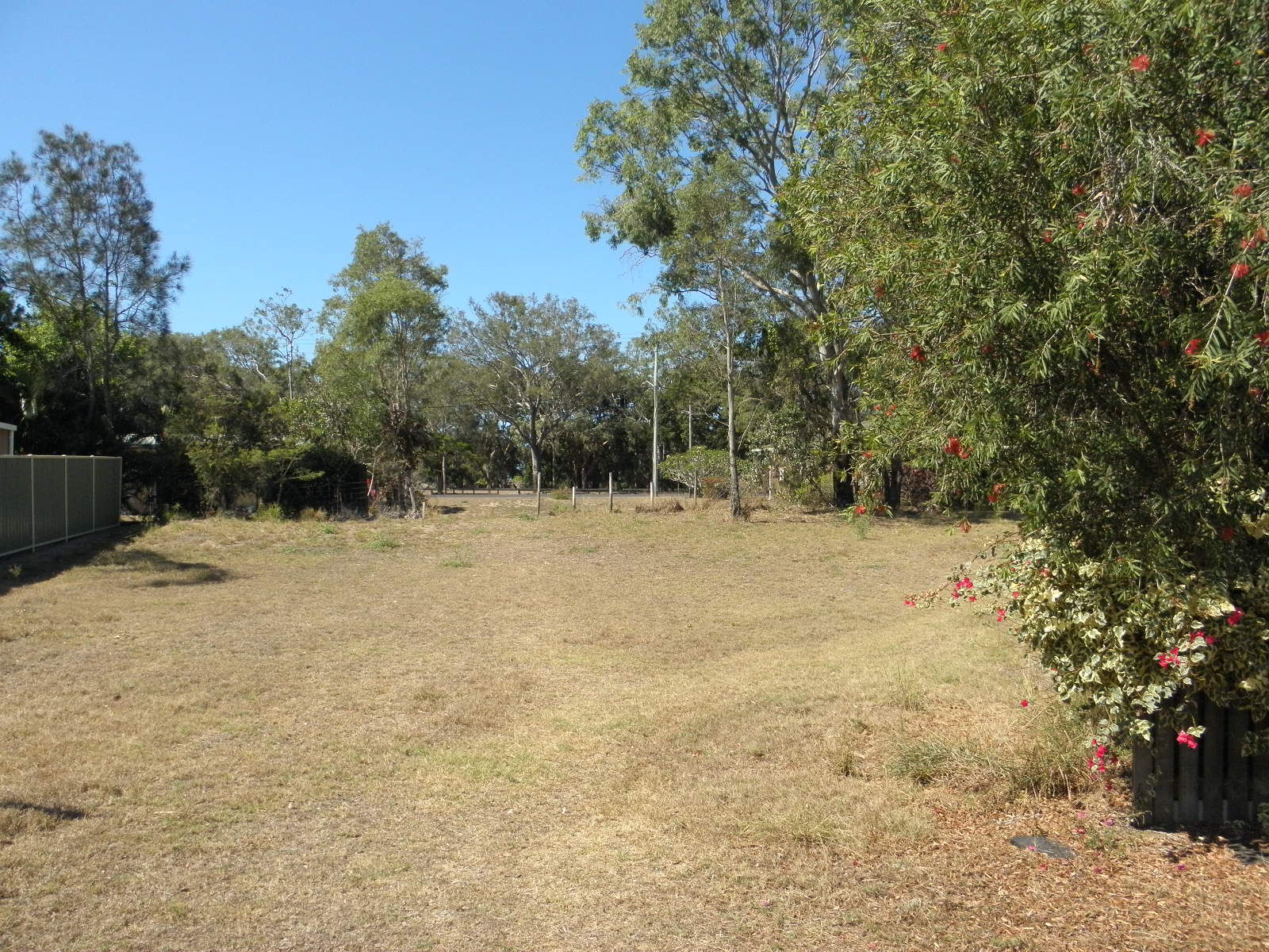 12 ORCHID DRIVE, MOORE PARK BEACH, 4670