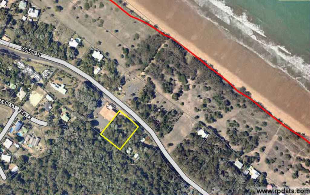59 SYLVAN DRIVE, MOORE PARK BEACH, 4670