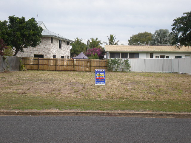 LOT 73 PACIFIC BOULEVARD, MOORE PARK BEACH, 4670