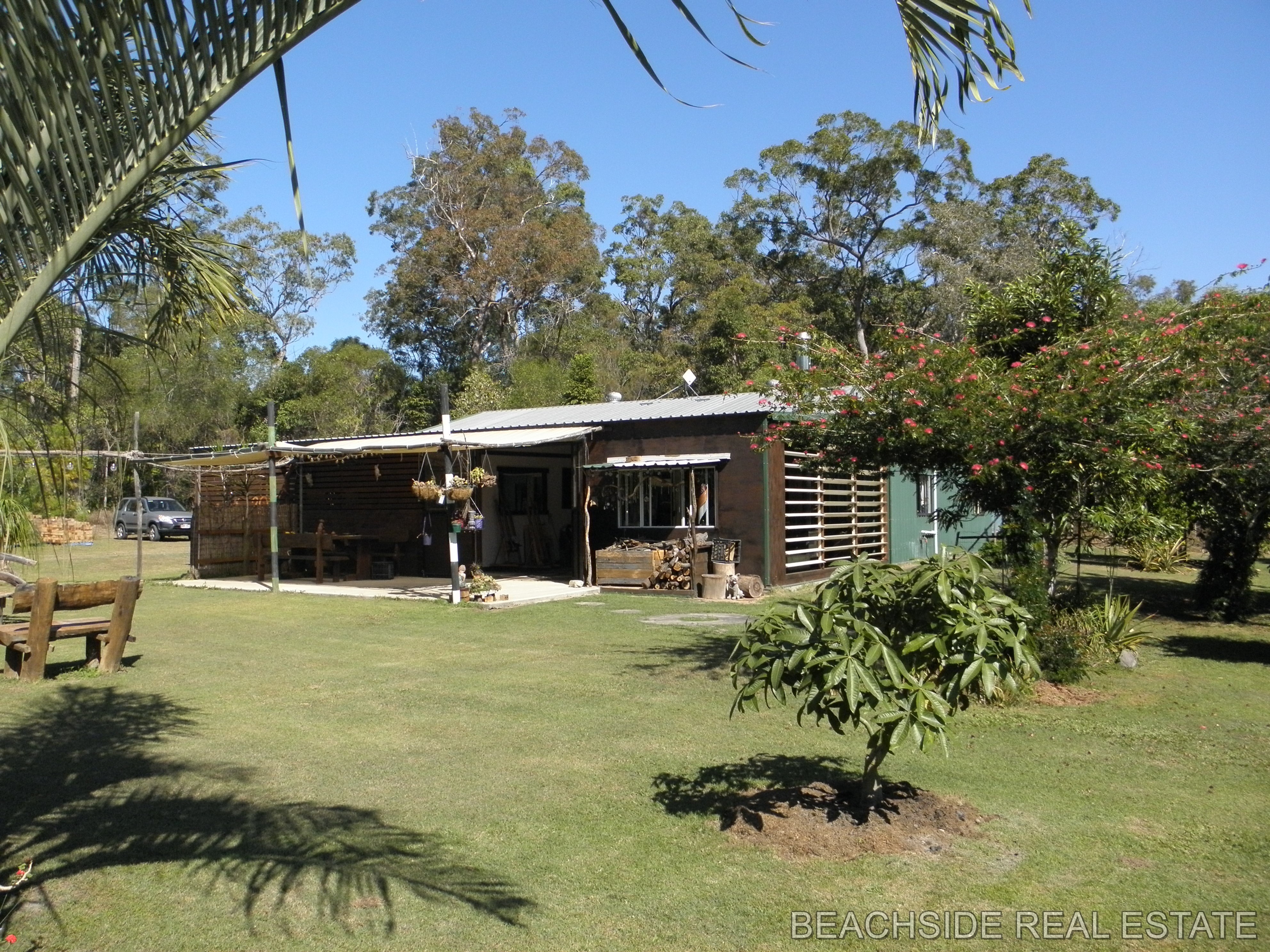 25 TAMMY RD, MOORE PARK BEACH, 4670