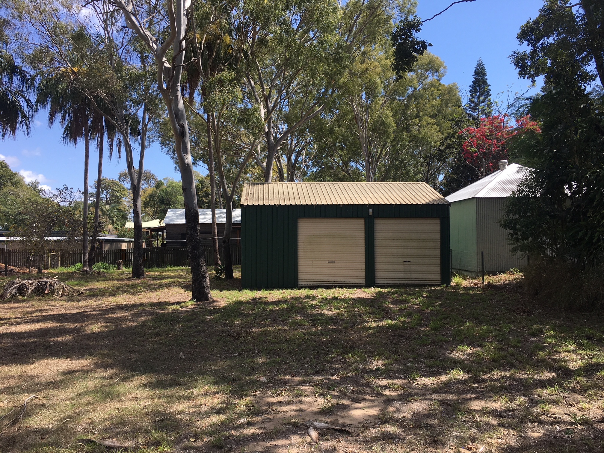 8 HOLZBERGER STREET, MOORE PARK BEACH, 4670