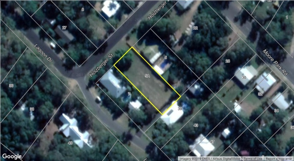 5A HOLZBERGER ST, MOORE PARK BEACH, 4670