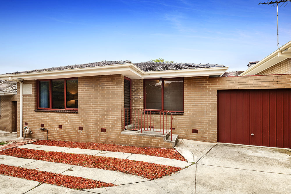 2 SIMPSONS ROAD, BOX HILL, 3128