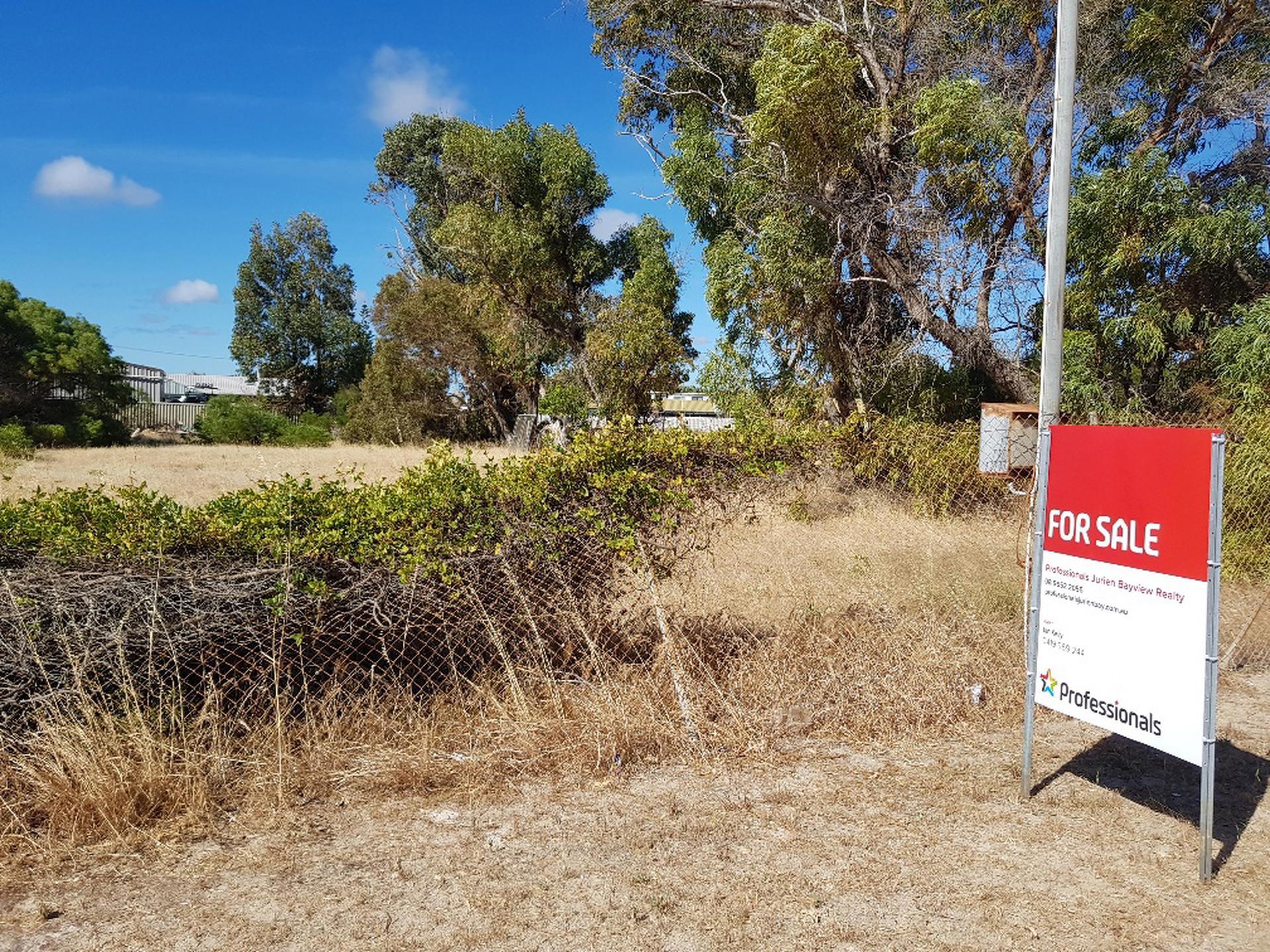 8 DOUST STREET, JURIEN BAY, 6516