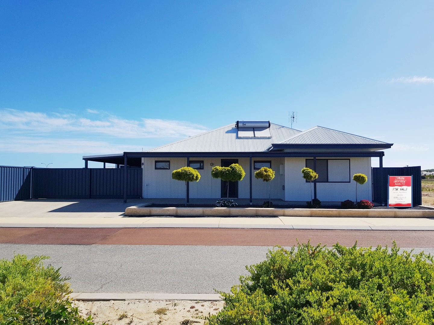 8 BELLS BOULEVARD, JURIEN BAY, 6516