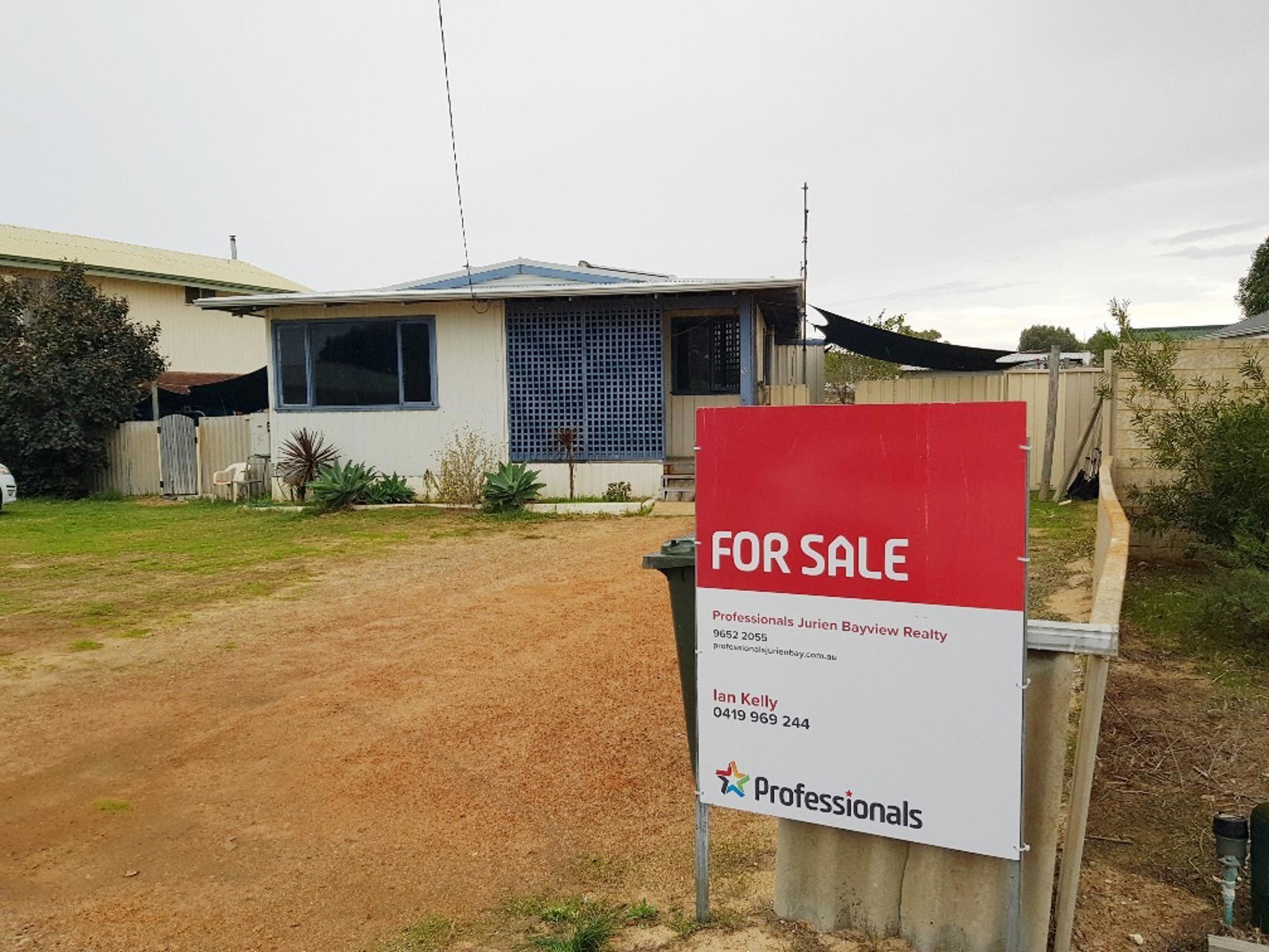 6 SHINGLE AVENUE, JURIEN BAY, 6516