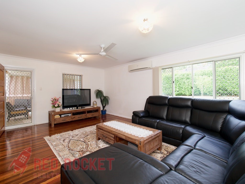 4 KALBUN STREET, WOODRIDGE, 4114