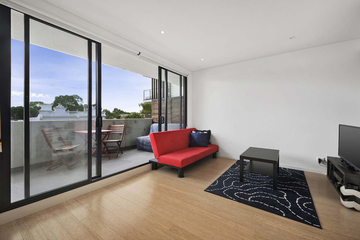 109 INKERMAN STREET, ST KILDA, 3182