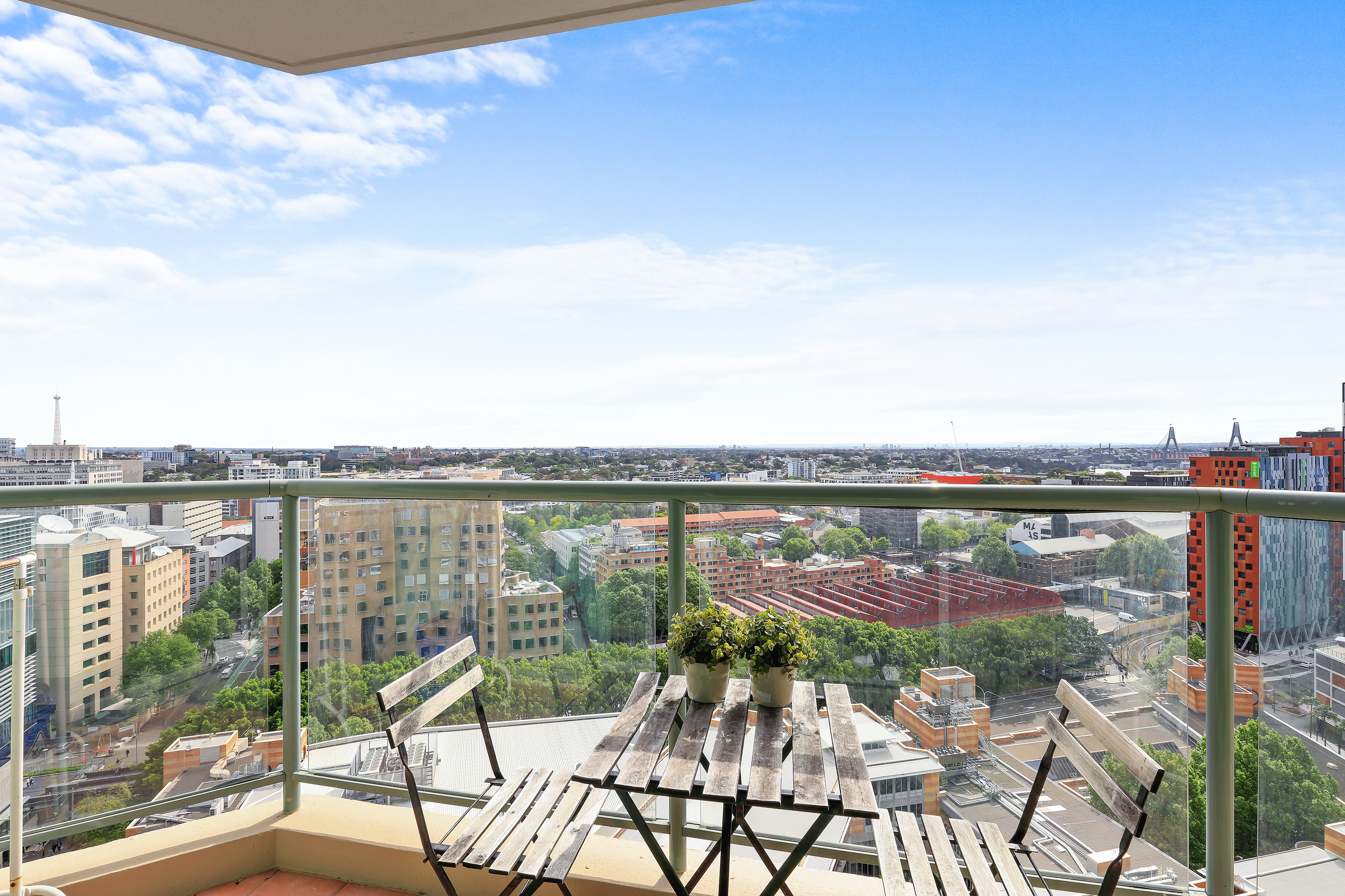 UNIT 2108/2 QUAY ST, HAYMARKET, 2000