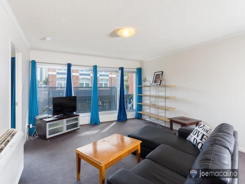 2 BERWICK STREET, FORTITUDE VALLEY, 4006