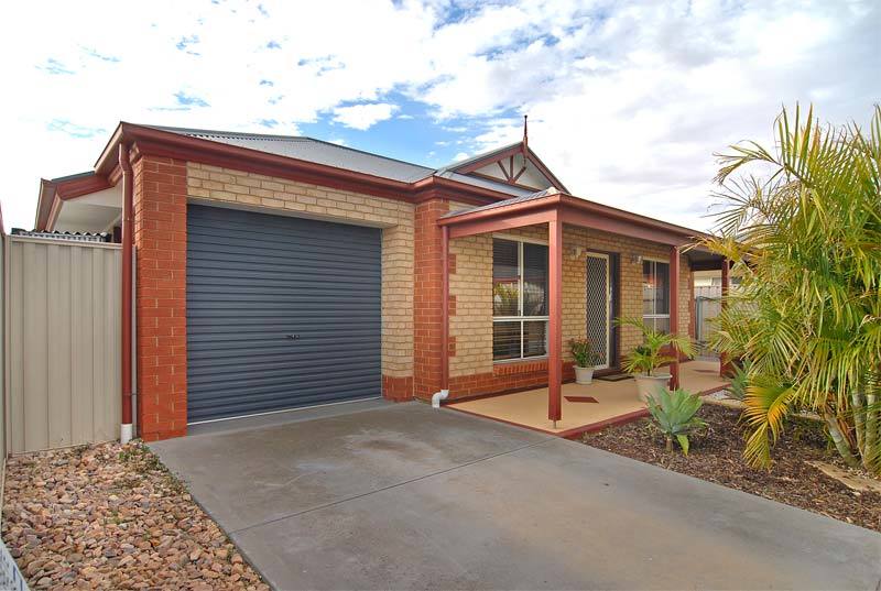 44 CLAXTON WAY, BURTON, 5110