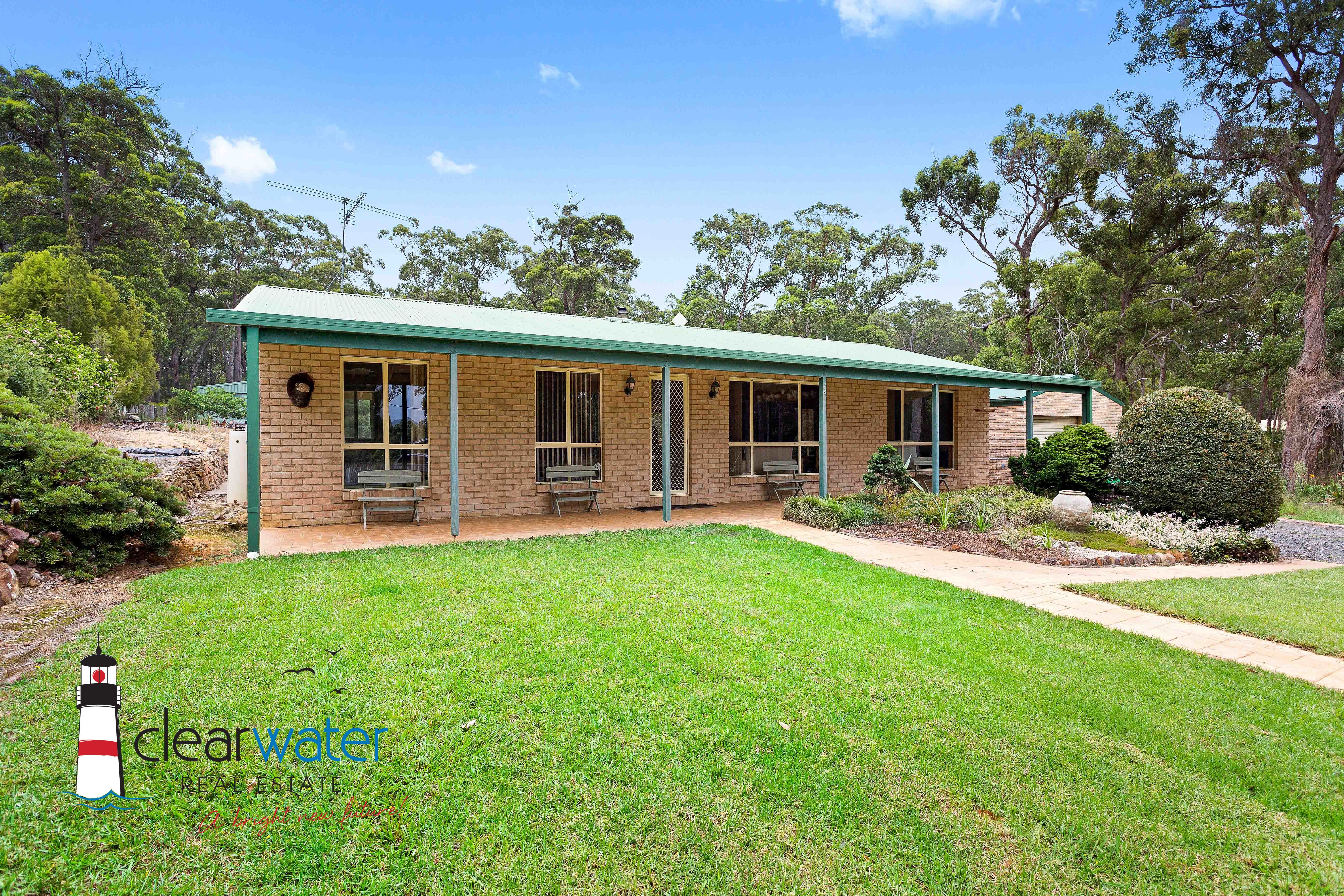 10 GIBBOKETON PL, WALLAGA LAKE, 2546