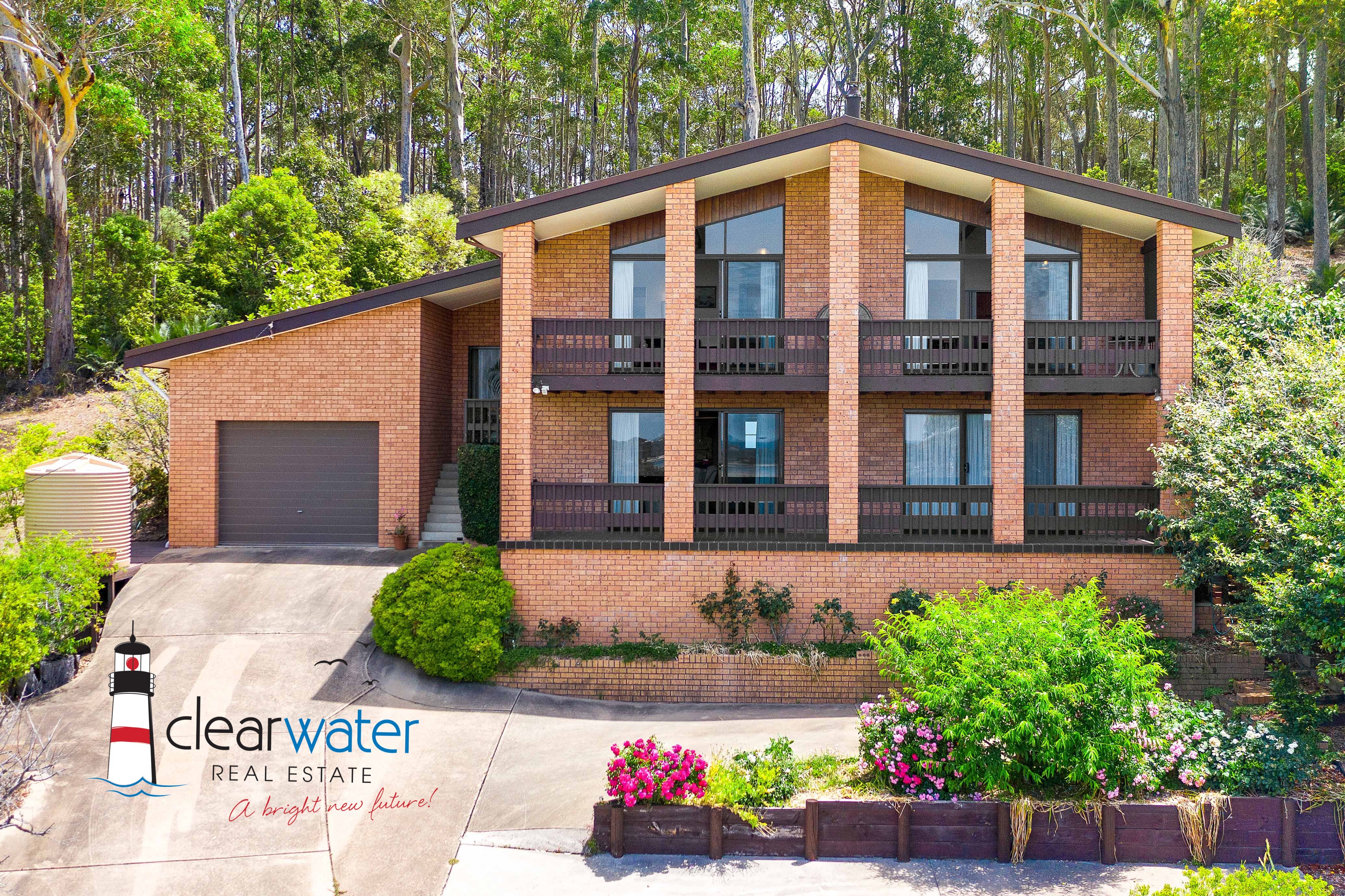 8 WOODBURY RD, NORTH NAROOMA, 2546