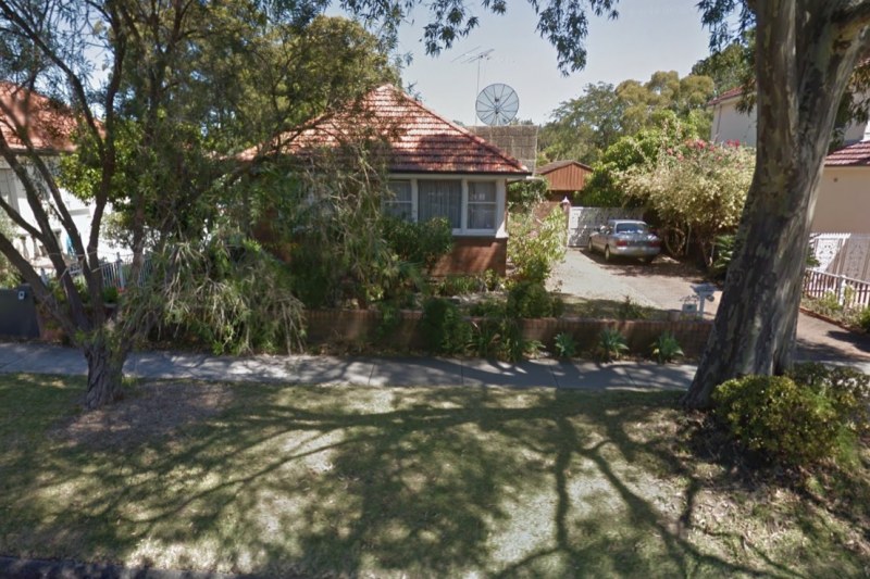 30 TALLAWALLA STREET, BEVERLY HILLS, 2209