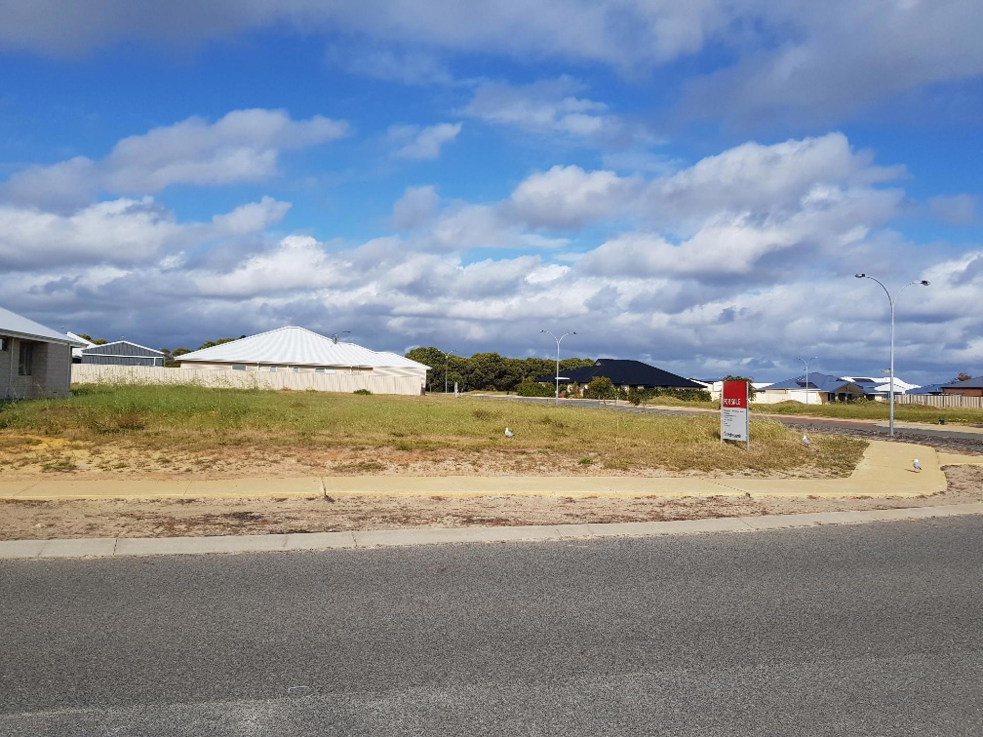 11 MEELUP DRIVE, JURIEN BAY, 6516