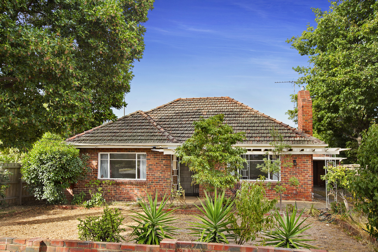 2 ALDER STREET, BURWOOD, 3125