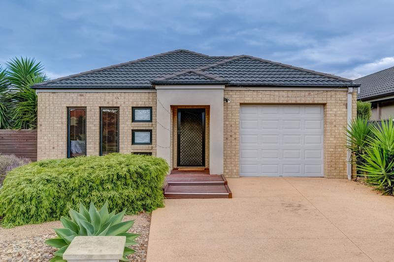 59 ROWLAND DRIVE, POINT COOK, 3030