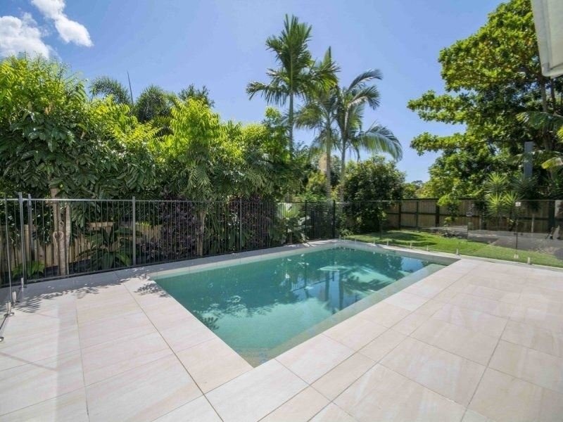 16 MICHELIA STREET, PALM COVE, 4879
