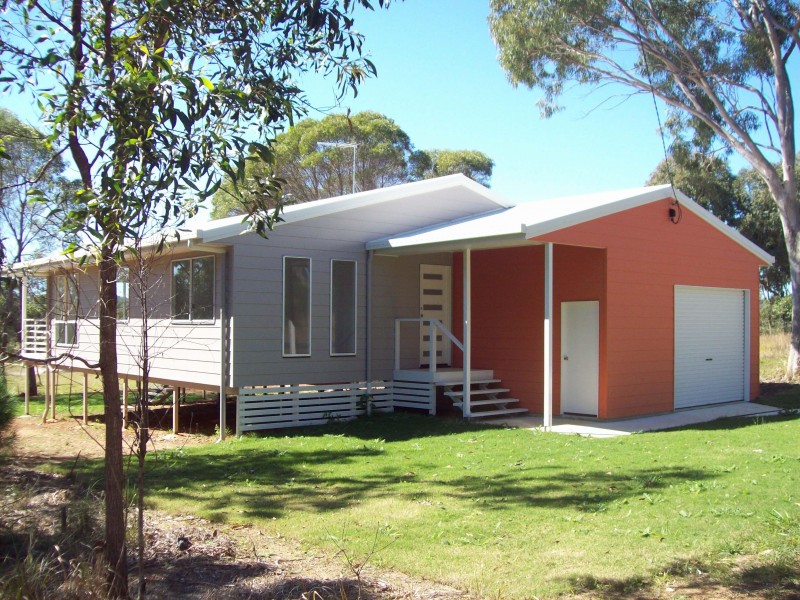 13 CARISSA STREET, RUSSELL ISLAND, 4184