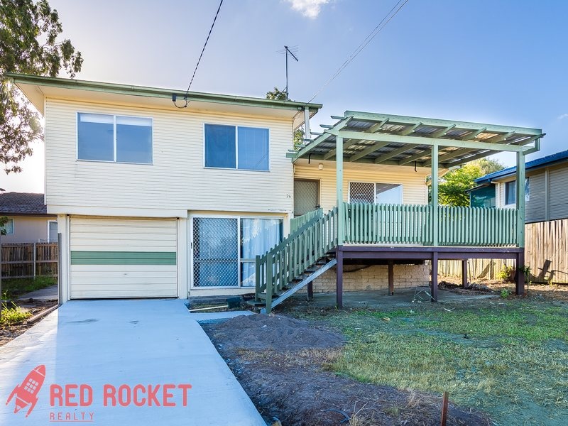 26 CREST STREET, BEENLEIGH, 4207