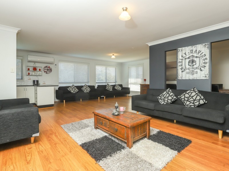 18 COTTONWOOD CH, FLETCHER, 2287