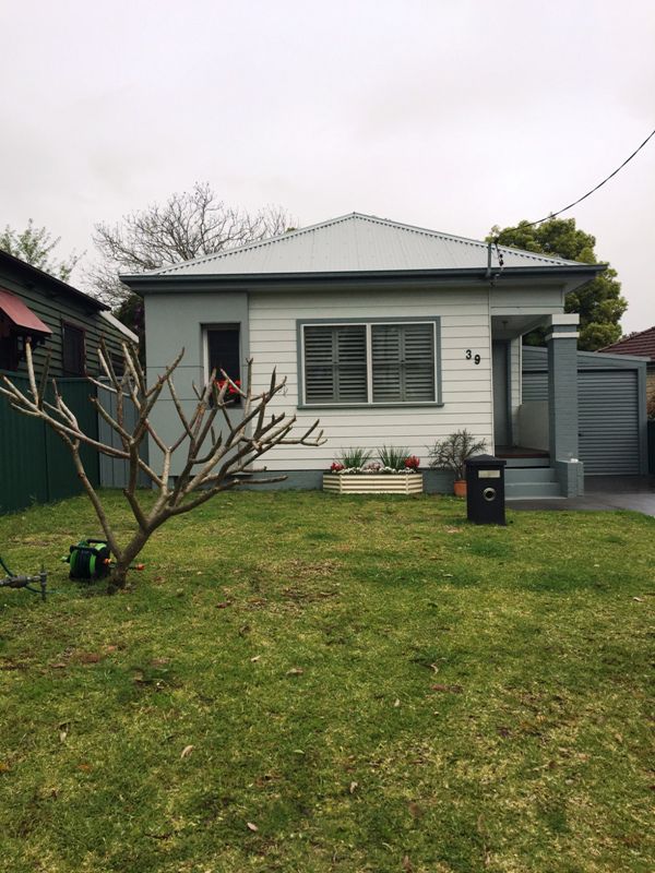 39 FERNDALE STREET, TIGHES HILL, 2297