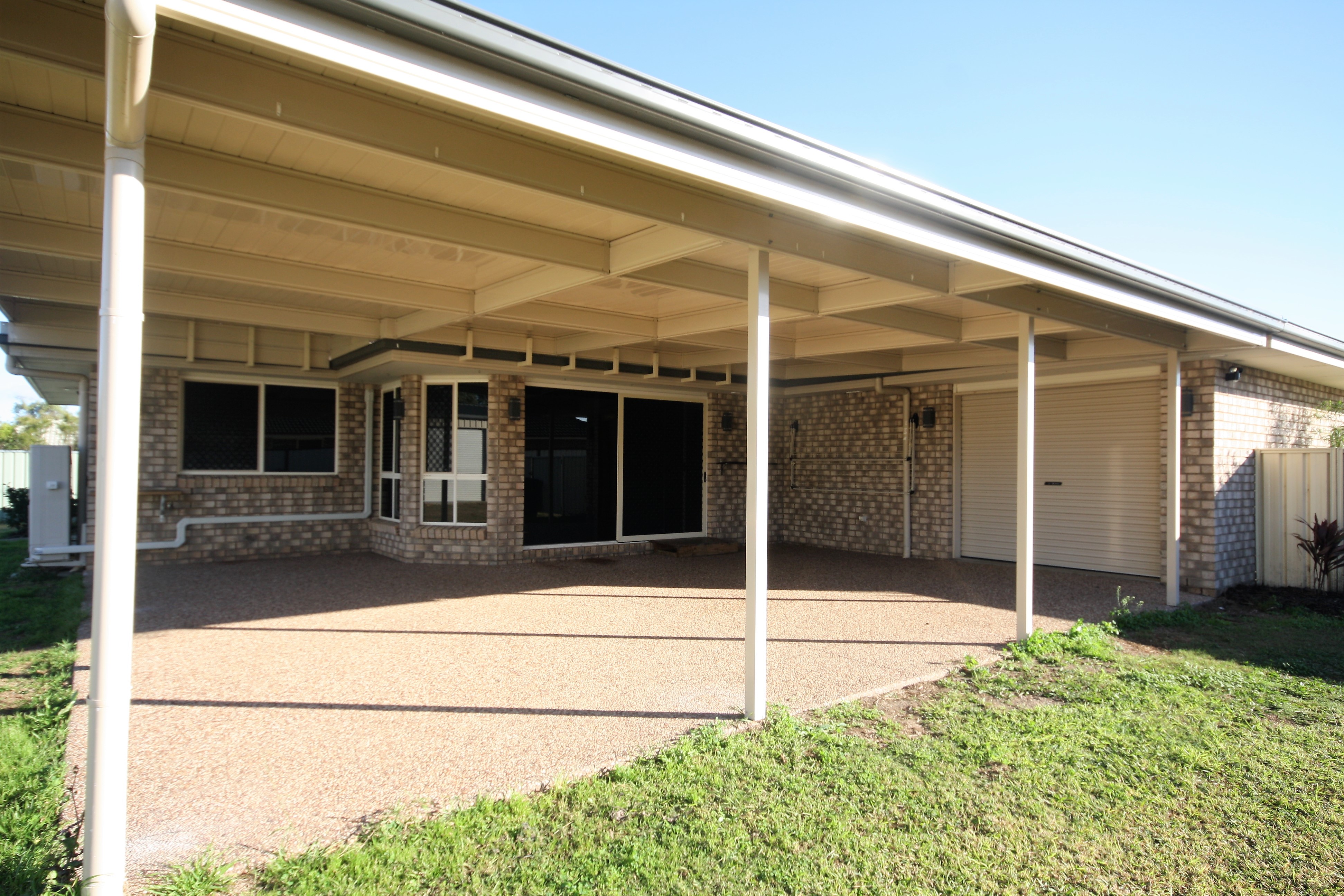 18 DONCASTER DR, ROSENTHAL HEIGHTS, 4370