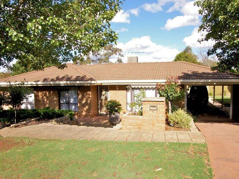 11 ISABELLA COURT, MODBURY HEIGHTS, 5092